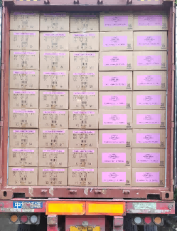 Voles factory continued to export hand cream and foot care products to the US in August, maintaining a stable cooperation.